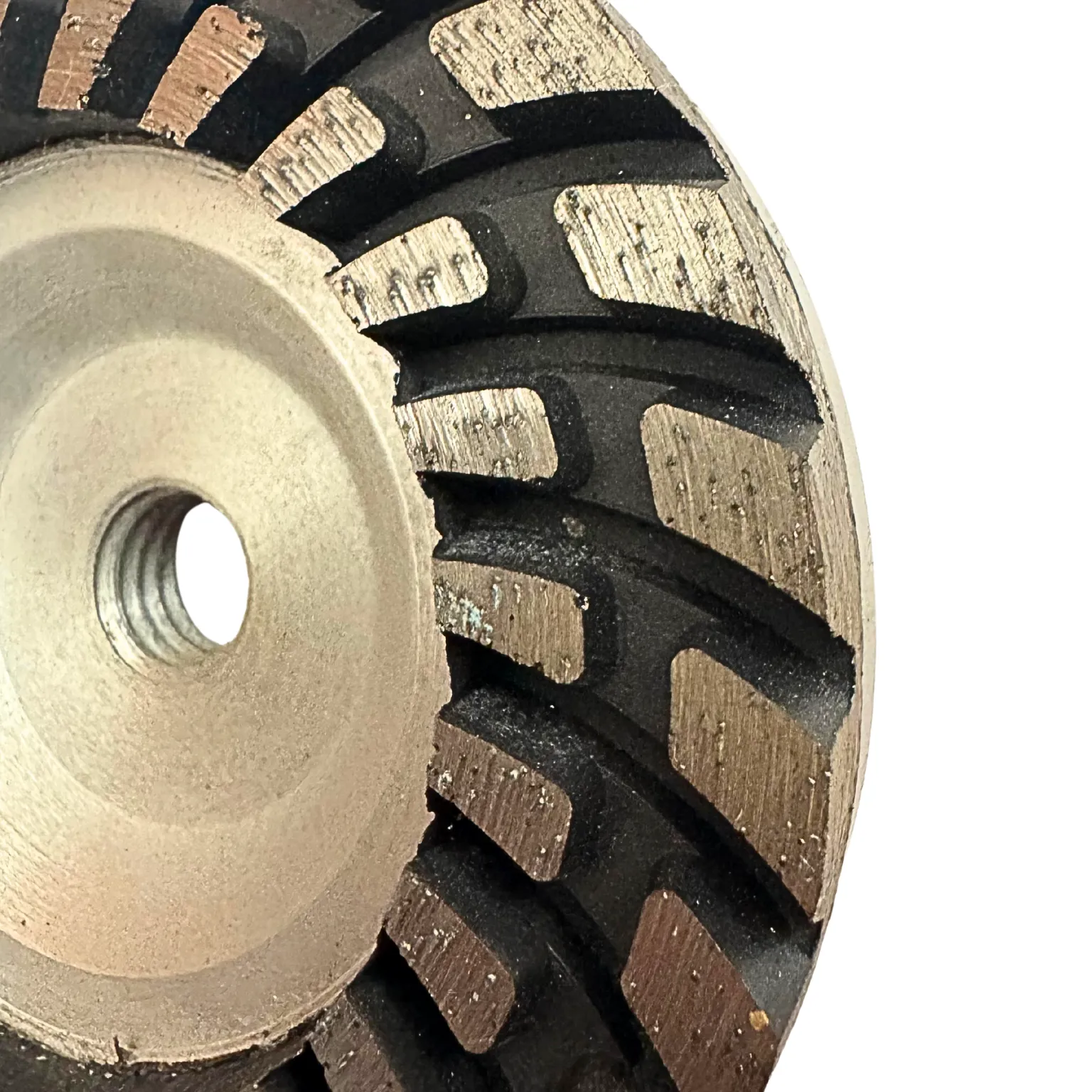 Dijamantski Turbo Cup Točak sa Pužem – Brusna Ploča za Kamen i Beton